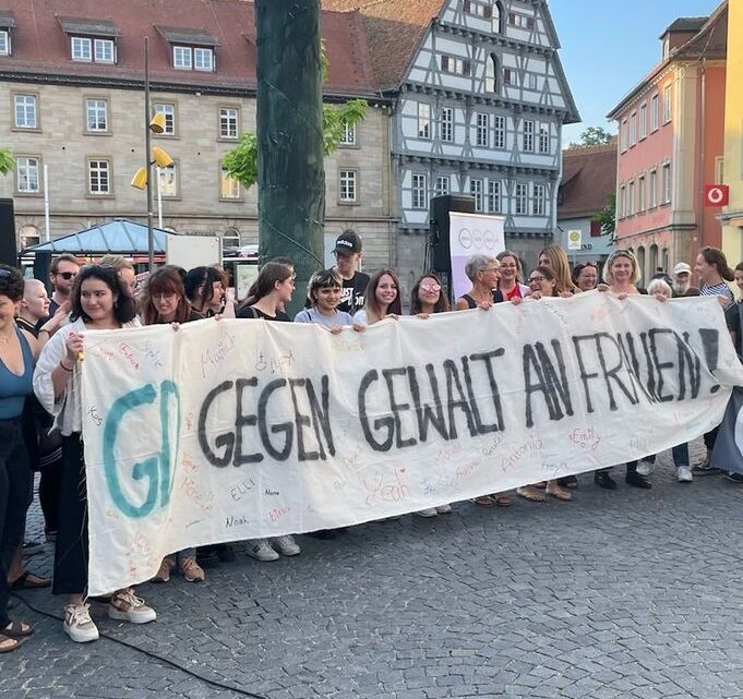 Kundgebung gegen häusliche Gewalt Kundgebung gegen häusliche Gewalt